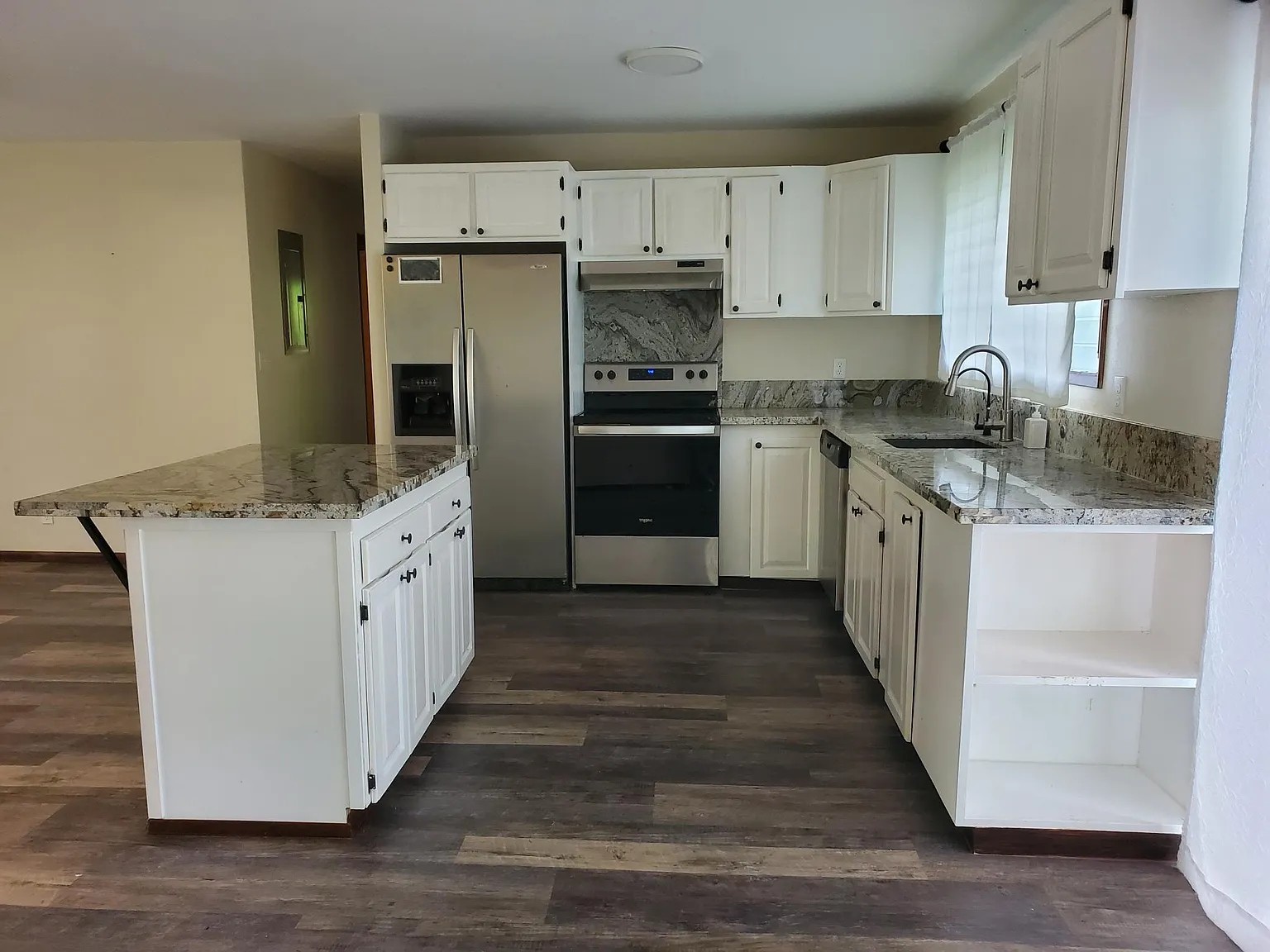 15-2712 NENUE ST