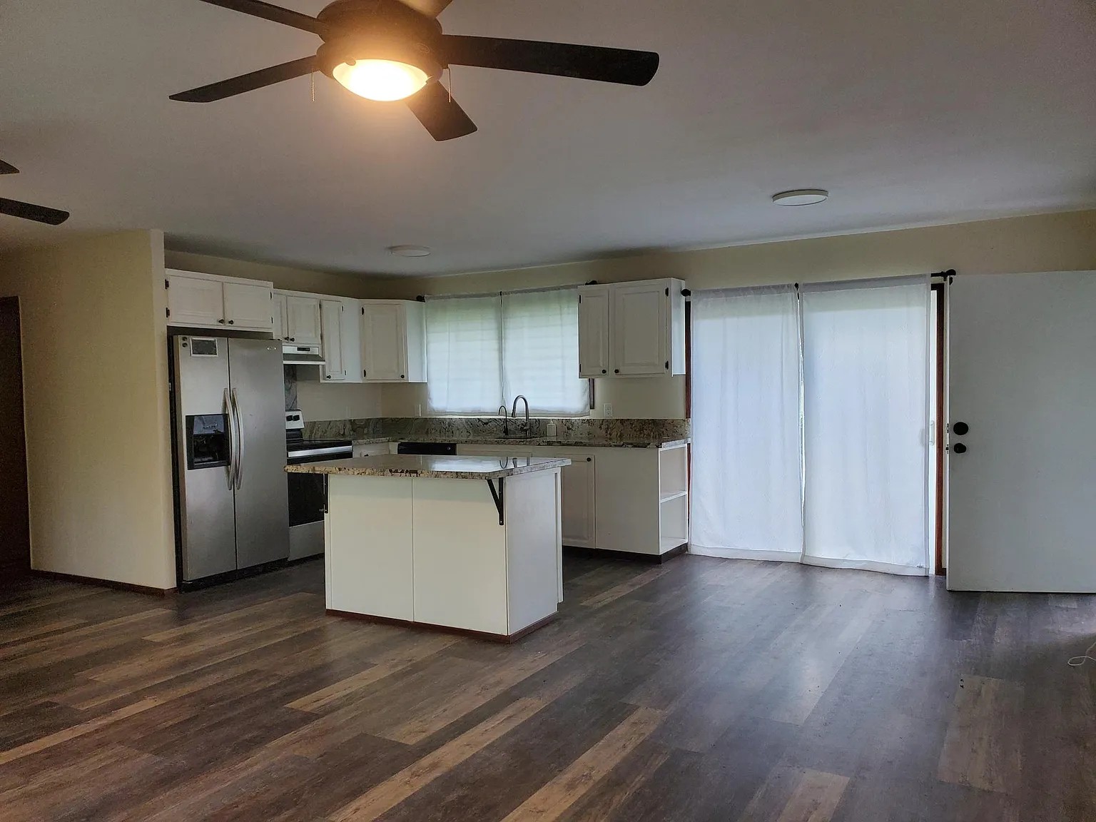 15-2712 NENUE ST