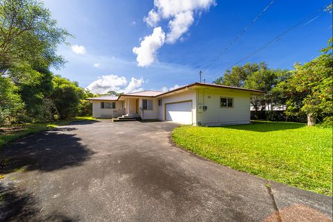 Photo of 955 Kukuau St, Hilo, HI 96720 (MLS # 729716)