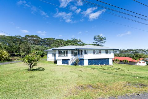 Photo of 17-227 Ipuaiwaha St, Keaau, HI 96749 (MLS # 726808)