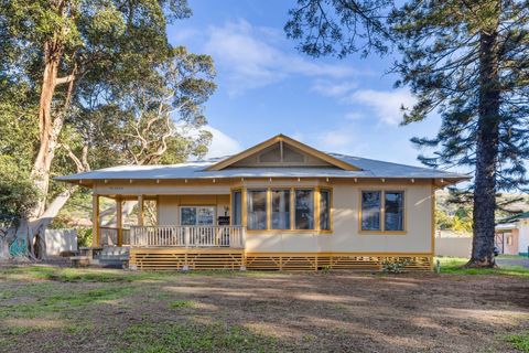 Photo of 95-4968 Mamalahoa Hwy, Naalehu, HI 96772 (MLS # 723560)