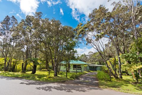 Photo of 19-4113 Haunani Rd, Volcano, HI 96785 (MLS # 726035)