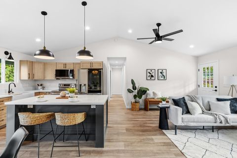 Photo of 15-1759 25th Ave, Keaau, HI 96749 (MLS # 725749)