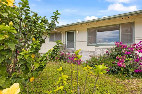 Photo of 414-A Mohouli St, Hilo, HI 96720 (MLS # 723239)