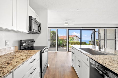 Photo of 79-7199 Mamalahoa Hwy #139, Holualoa, HI 96725 (MLS # 734323)