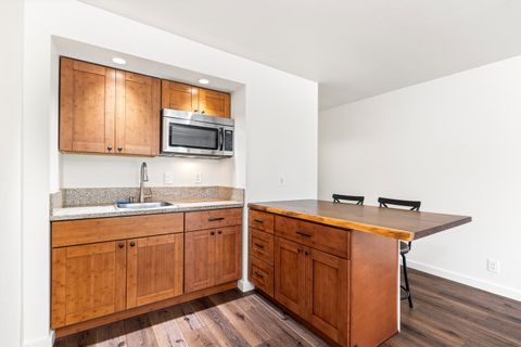 Photo of 75-5680 Kuakini Highway #206, Kailua-Kona, HI 96740 (MLS # 724510)