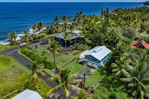 Photo of 15-121 Poo Nui St, Pahoa, HI 96778 (MLS # 728438)