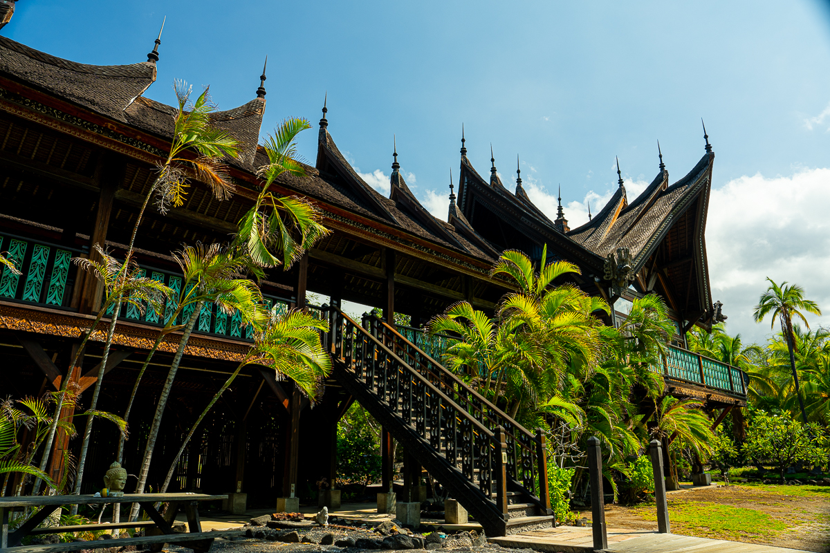 71-1890 QUEEN KAAHUMANU HIGHWAY