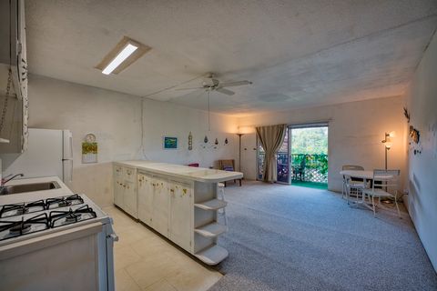 Photo of 355 Orchid Manor #319, Hilo, HI 96720 (MLS # 728579)