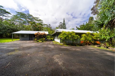 Photo of 15-1766 26th Ave, Keaau, HI 96749 (MLS # 725850)