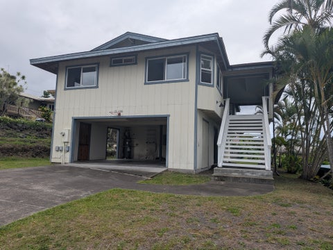 Photo of 73-1086 Alihilani Dr, Kailua-Kona, HI 96740 (MLS # 733089)
