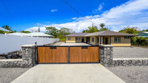 Photo of 15-1521 Beach Rd, Keaau, HI 96749 (MLS # 731102)