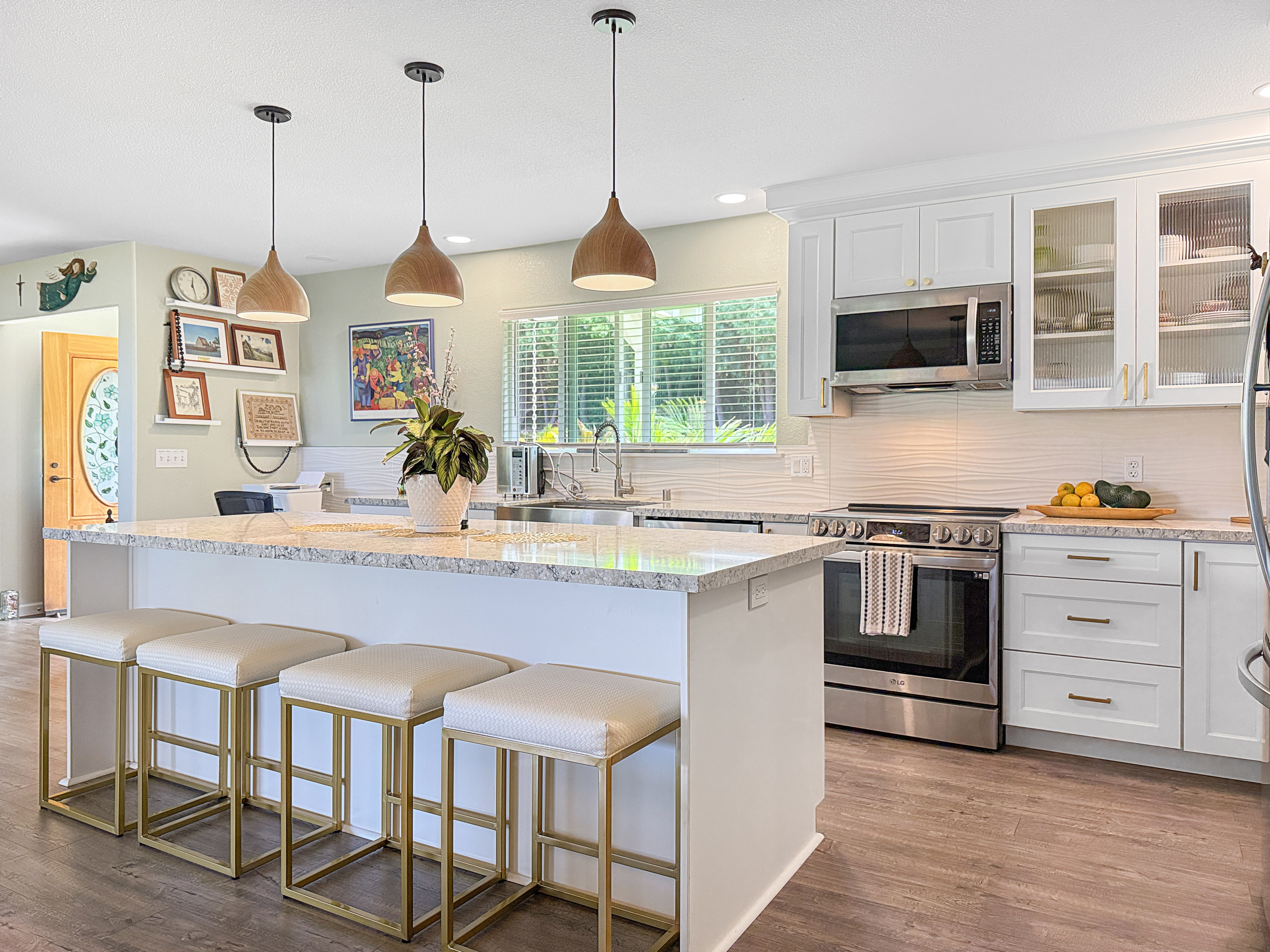 Kitchen at entry.