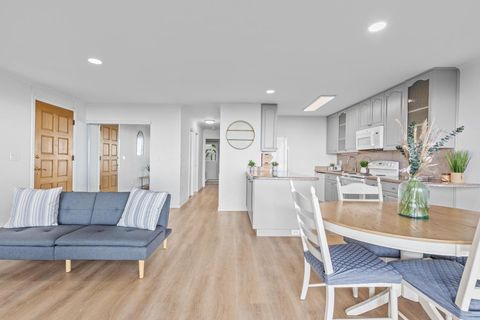 Photo of 79-7199 Mamalahoa Highway #F153, Holualoa, HI 96725 (MLS # 725408)