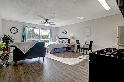Photo of 355 Kalanianaole St #225, Hilo, HI 96720 (MLS # 720589)