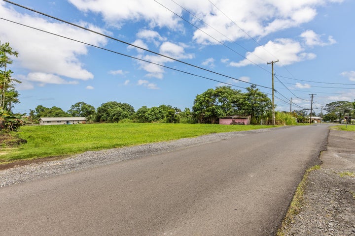 Photo 1 of 8 — 74 CHONG ST, Hilo, HI 96720