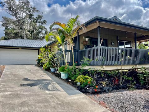 Photo of 92-8414 Bamboo Ln, Ocean View, HI 96737 (MLS # 726860)