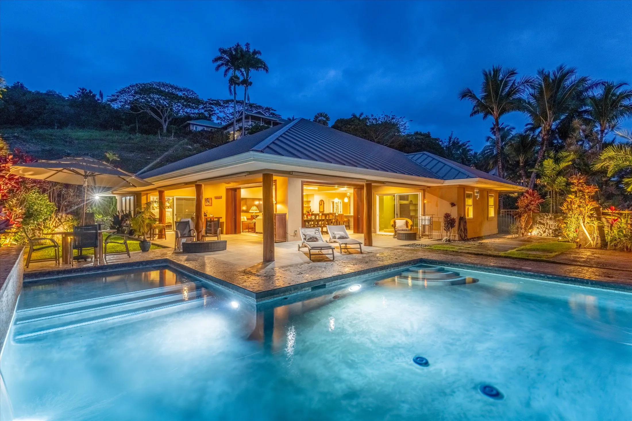 Kailua-Kona, Hawaii 96740, United States, 4 Bedrooms Bedrooms, ,3 BathroomsBathrooms,Residential,Active,4809
