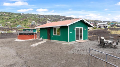 Photo of 88-1554 Eono Avenue, Captain Cook, HI 96704 (MLS # 733198)