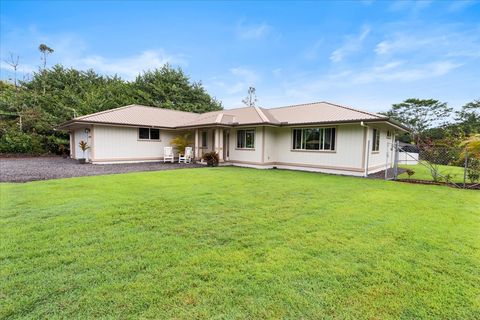 Photo of 15-1795 16th Ave, Keaau, HI 96749 (MLS # 728944)