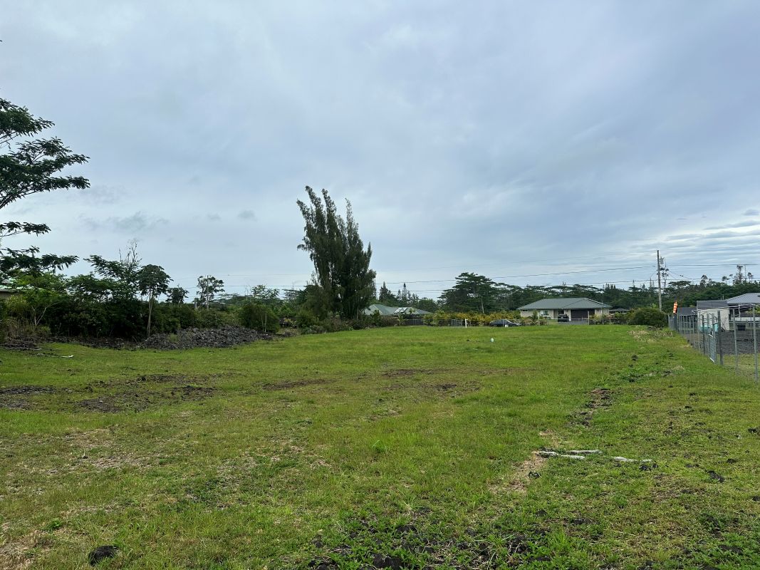Photo 1 of 4 — 15-1658 16TH AVE, Keaau, HI 96749
