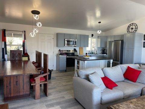 Photo of 92-8227 Bamboo Ln, Ocean View, HI 96737 (MLS # 724573)