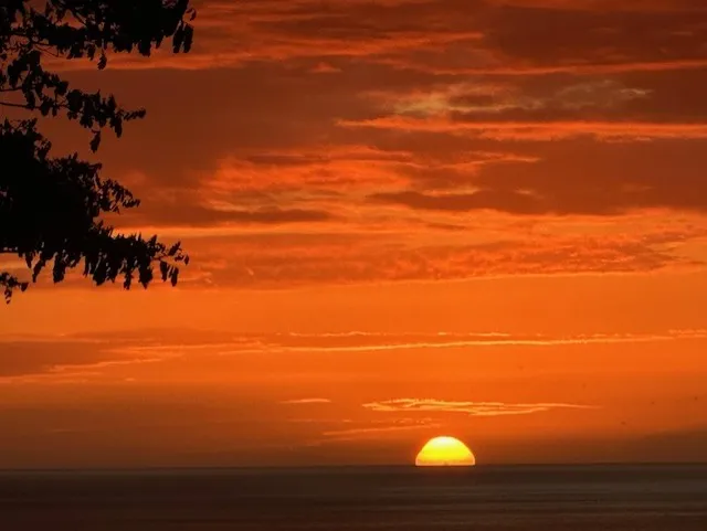 Kailua-Kona, Hawaii 96740, United States, 4 Bedrooms Bedrooms, ,3 BathroomsBathrooms,Residential,Active,231739