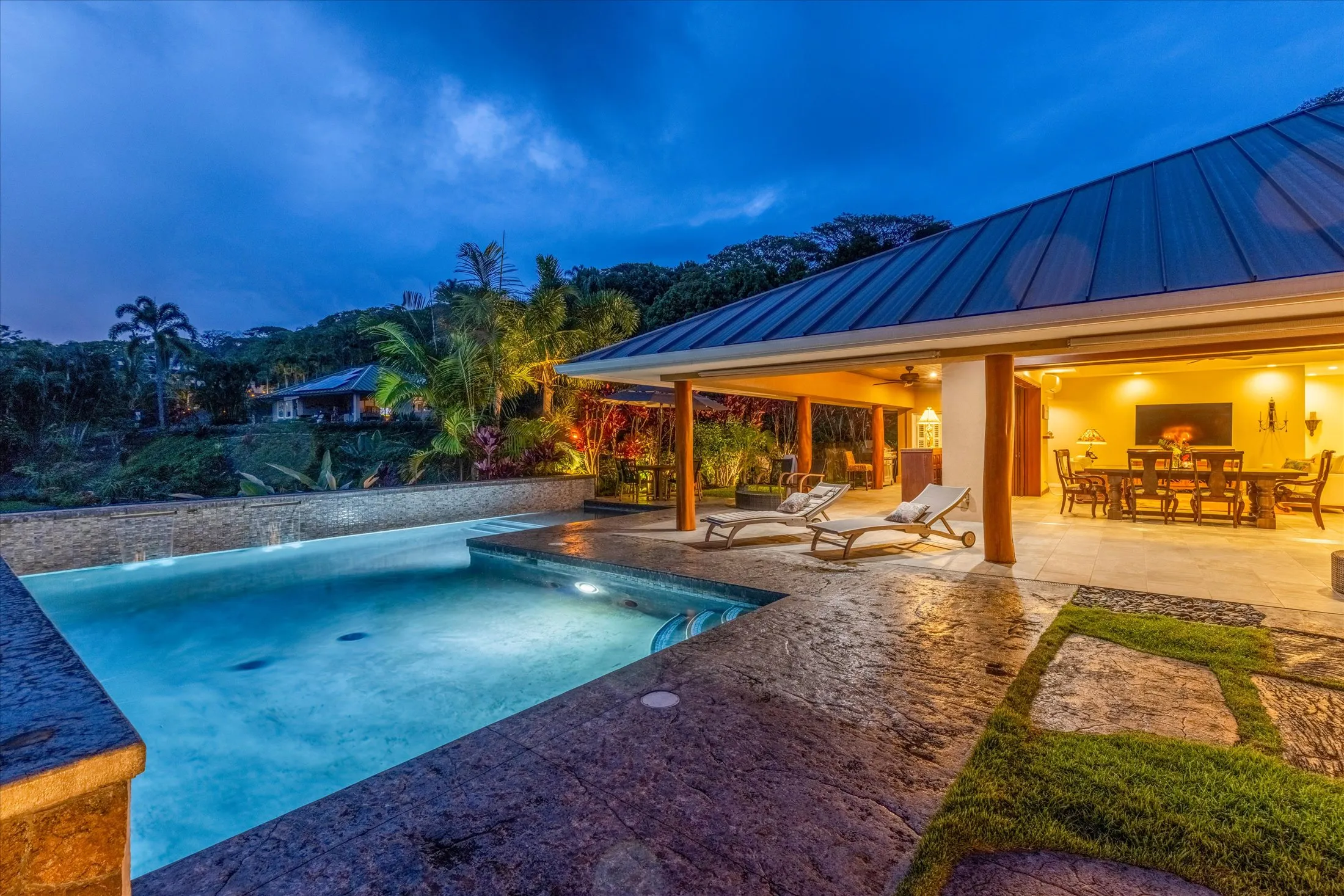 Kailua-Kona, Hawaii 96740, United States, 4 Bedrooms Bedrooms, ,3 BathroomsBathrooms,Residential,Active,231739