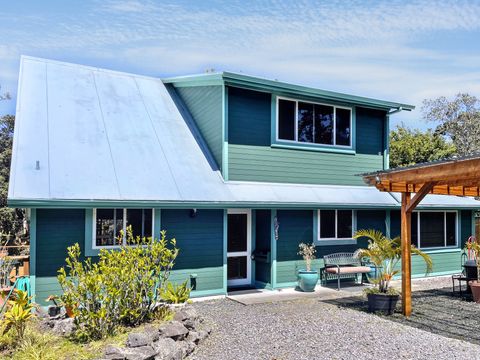 Photo of 99-7721 Kilau Pl, Volcano, HI 96785 (MLS # 720662)