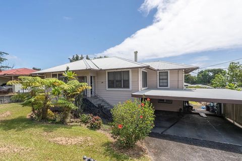 Photo of 48 Ekaha St, Hilo, HI 96720 (MLS # 726192)