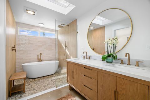 Tiny photo for 4462 Pukalani Pl, Kilauea, HI 96754 (MLS # 724820)