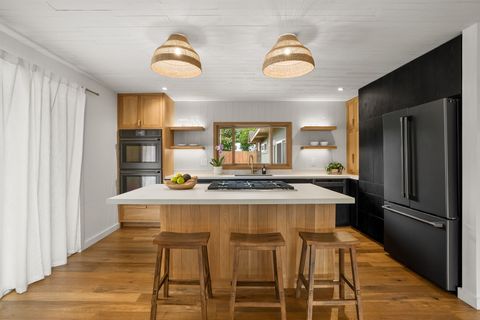 Tiny photo for 4462 Pukalani Pl, Kilauea, HI 96754 (MLS # 724820)