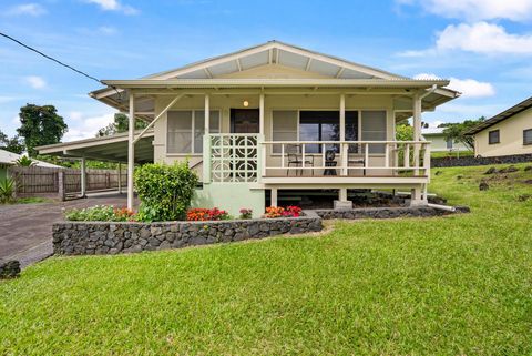 Photo of 9 Hokulani St, Hilo, HI 96720 (MLS # 729238)