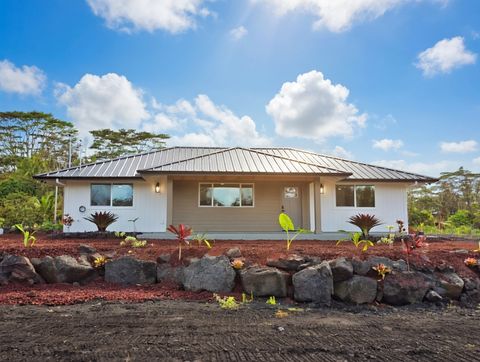 Photo of 15-2064 14th Ave, Keaau, HI 96749 (MLS # 728622)