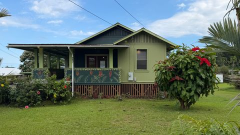 Photo of 2501 Kinoole St, Hilo, HI 96720 (MLS # 726975)