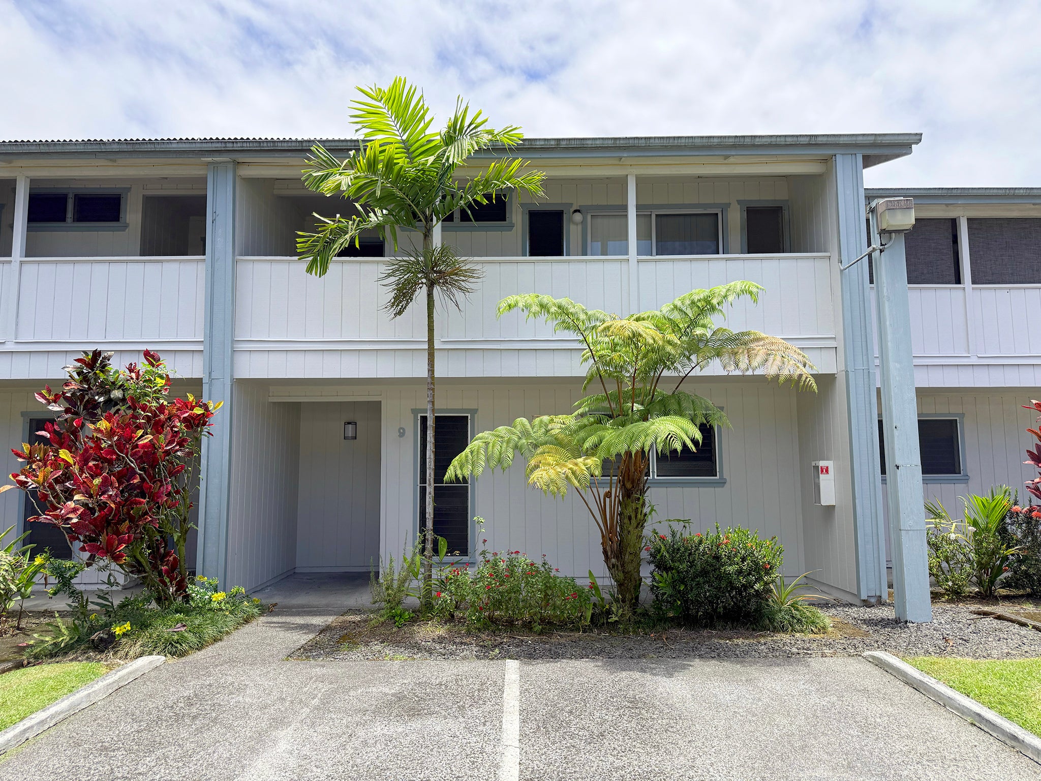 Iokua Real Estate | Home Search