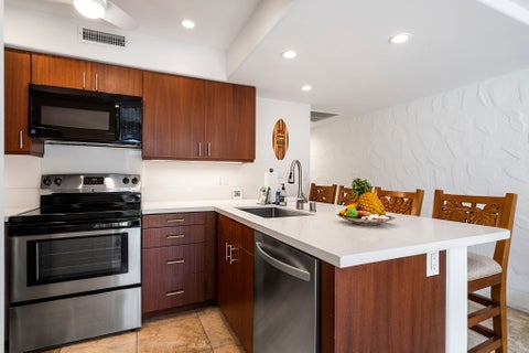 Photo of 75-6082 Alii Dr #A104, Kailua-Kona, HI 96740 (MLS # 731248)