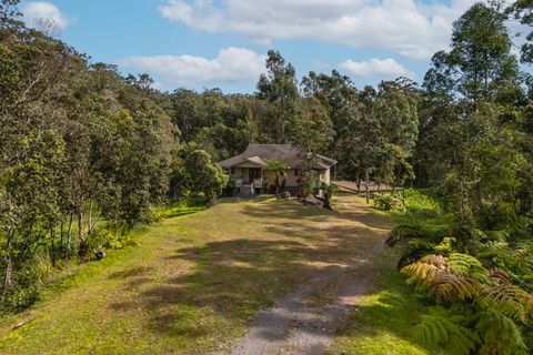 Photo of 46-3910 Kahana Dr, Honokaa, HI 96727 (MLS # 717830)