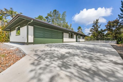 Photo of 18-7848 Kolenelio Rd, Mountain View, HI 96771 (MLS # 727689)