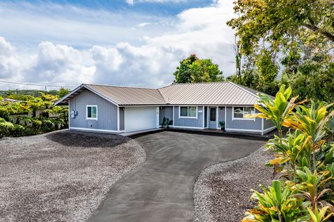 Photo of 18 Iwaiwa St, Hilo, HI 96720 (MLS # 727638)