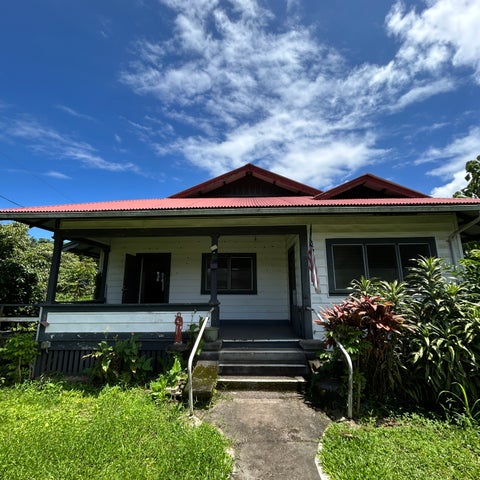 Photo of 156 Wainaku St, Hilo, HI 96720 (MLS # 733200)