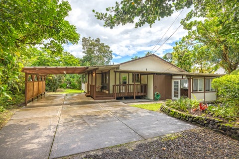 Photo of 16-2035 Lauhala Dr, Pahoa, HI 96778 (MLS # 732913)
