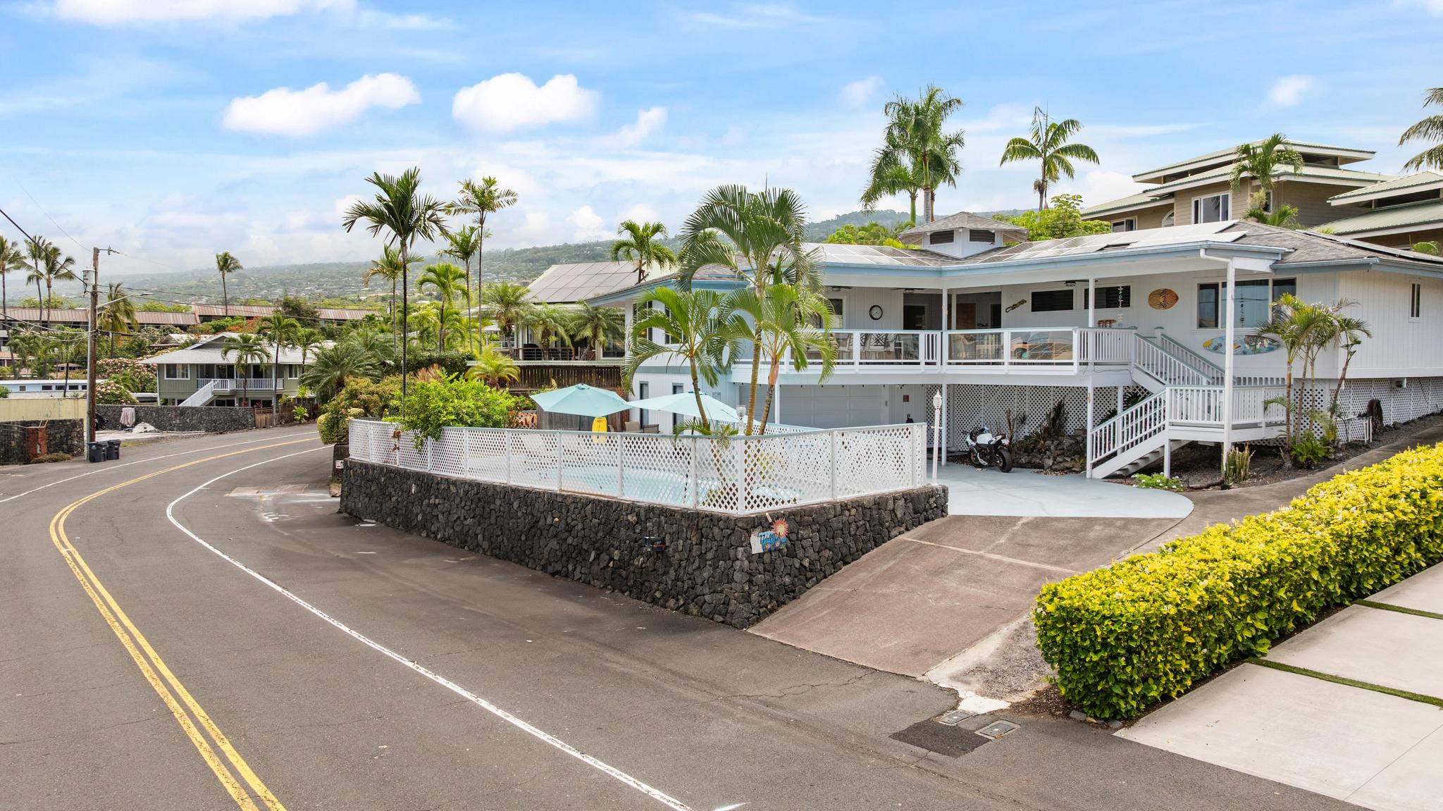 Photo 1 of 29 — 77-6491 AKAI ST, Kailua Kona, HI 96740