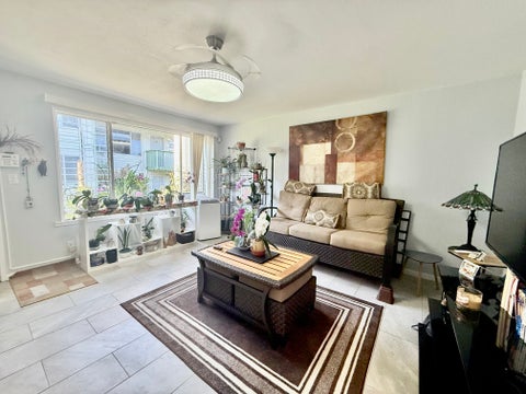 Photo of 485 Waianuenue Ave #142, Hilo, HI 96720 (MLS # 727524)