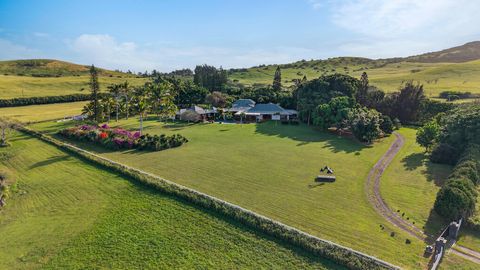 Photo of 56-2878 Puakea Bay Dr, Hawi, HI 96719 (MLS # 730528)