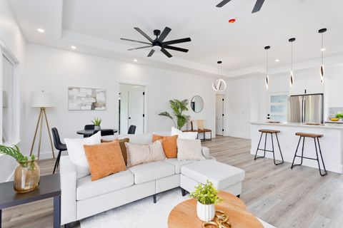 Photo of 15-1038 Amau Rd, Keaau, HI 96749 (MLS # 728588)