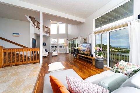 Photo of 420 Huali Pl, Hilo, HI 96720 (MLS # 726781)
