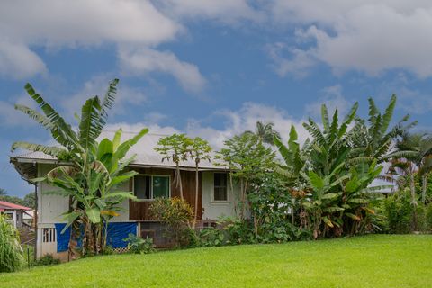 Photo of 398 Ohai St, Hilo, HI 96720 (MLS # 721980)