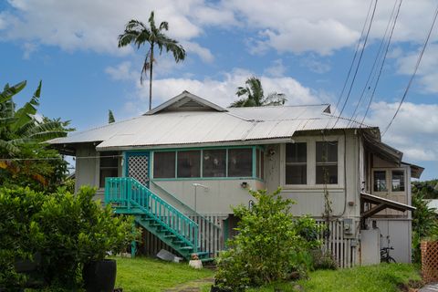 Photo of 398 Ohai St, Hilo, HI 96720 (MLS # 721980)