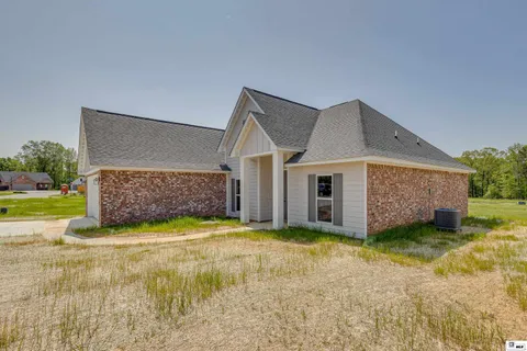402 Bella Vista Drive, West Monroe, LA 71291 - #: 214068